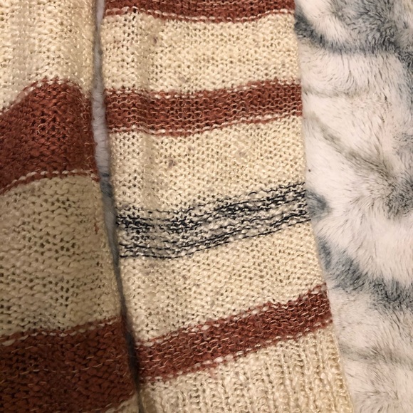 Striped sweater - Picture 6 of 8